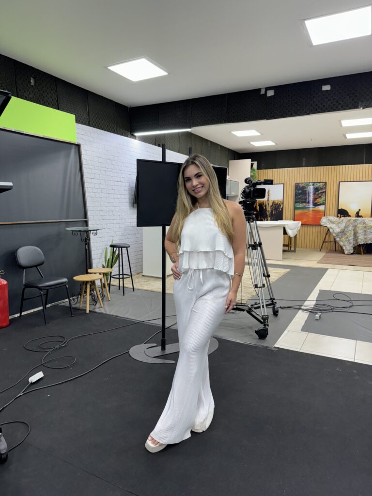 Visita da Modelo e Apresentadora Luíza Malavazzi à Afiliada da Rede TV em Tocantins