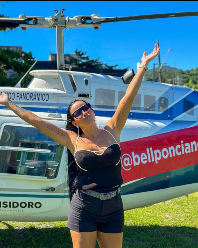 Influencer Bell Ponciano conta para a Rede TV sobre fama de jogar dinheiro do helicóptero