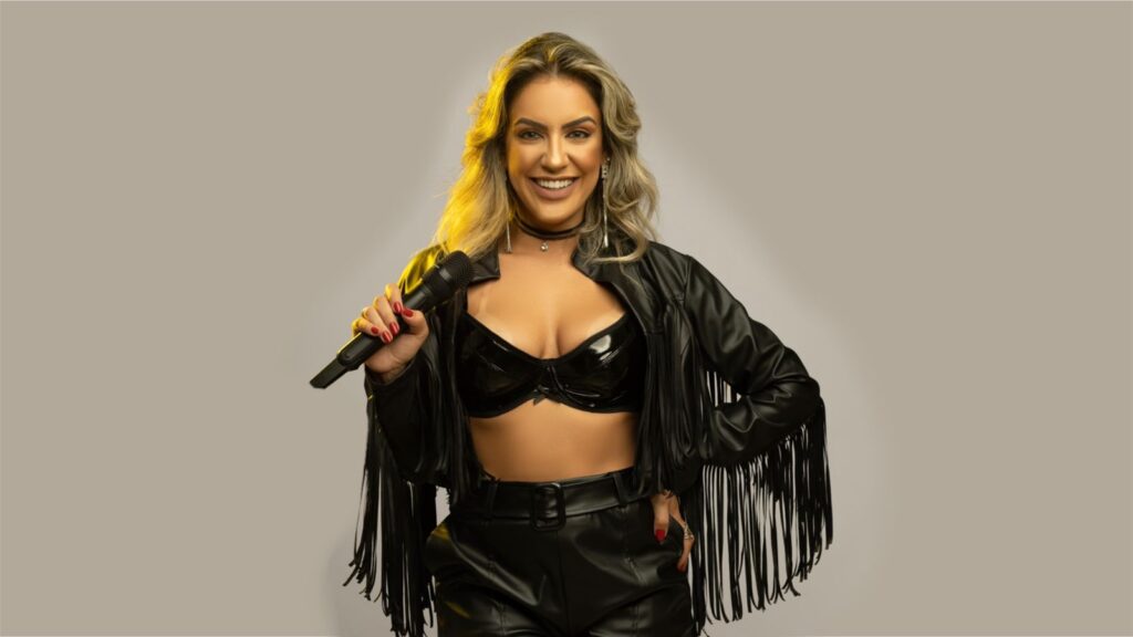 Day Cardoso: A Voz que Conquista a Noite Paulistana