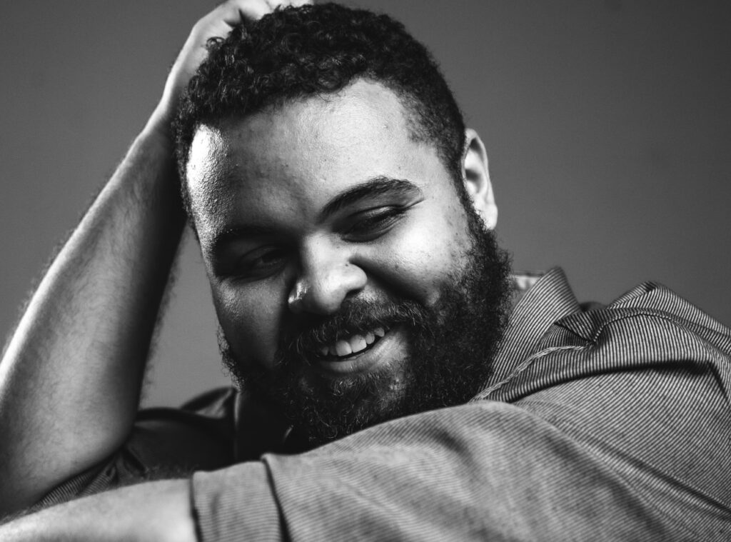 A Música como Paixão e Caminho de Diego, o Jornalista que Canta A Música como Paixão e Caminho de Diego, o Jornalista que Canta