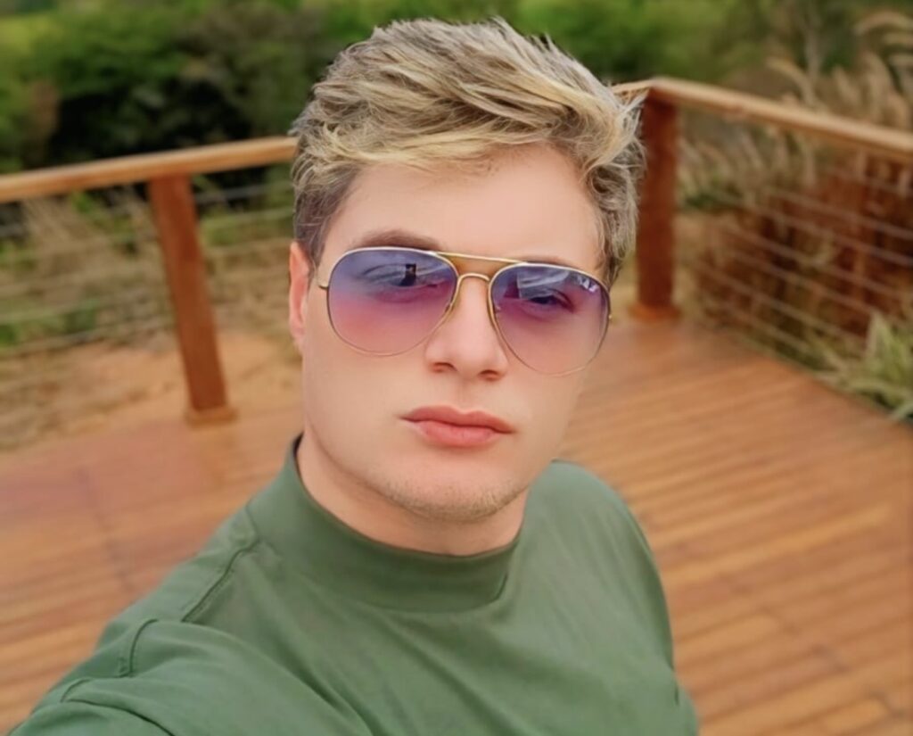 Ronan Marx: A Nova Voz do Sertanejo com Toques de Versatilidade