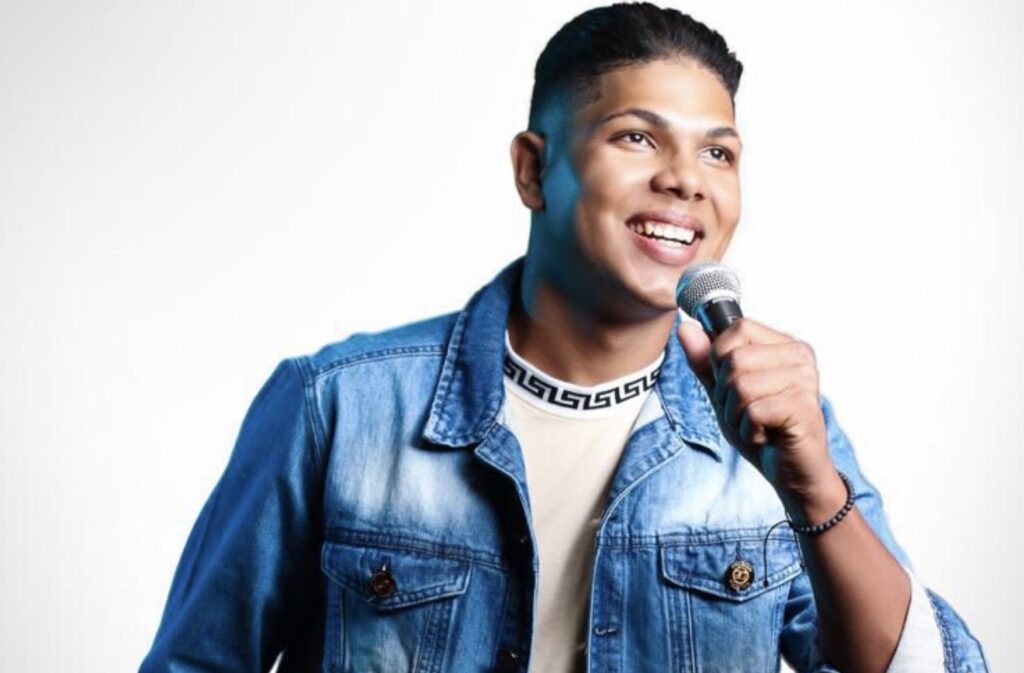 Cristian Moreira  A Melodia da Perseverança e o Amor que O Impulsiona
